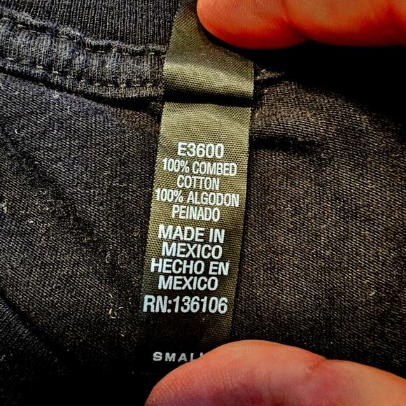 Ed Sheeran Divide TShirt Size Small The World Tour Shirt Black Teal Blue 2018 - Picture 4 of 7